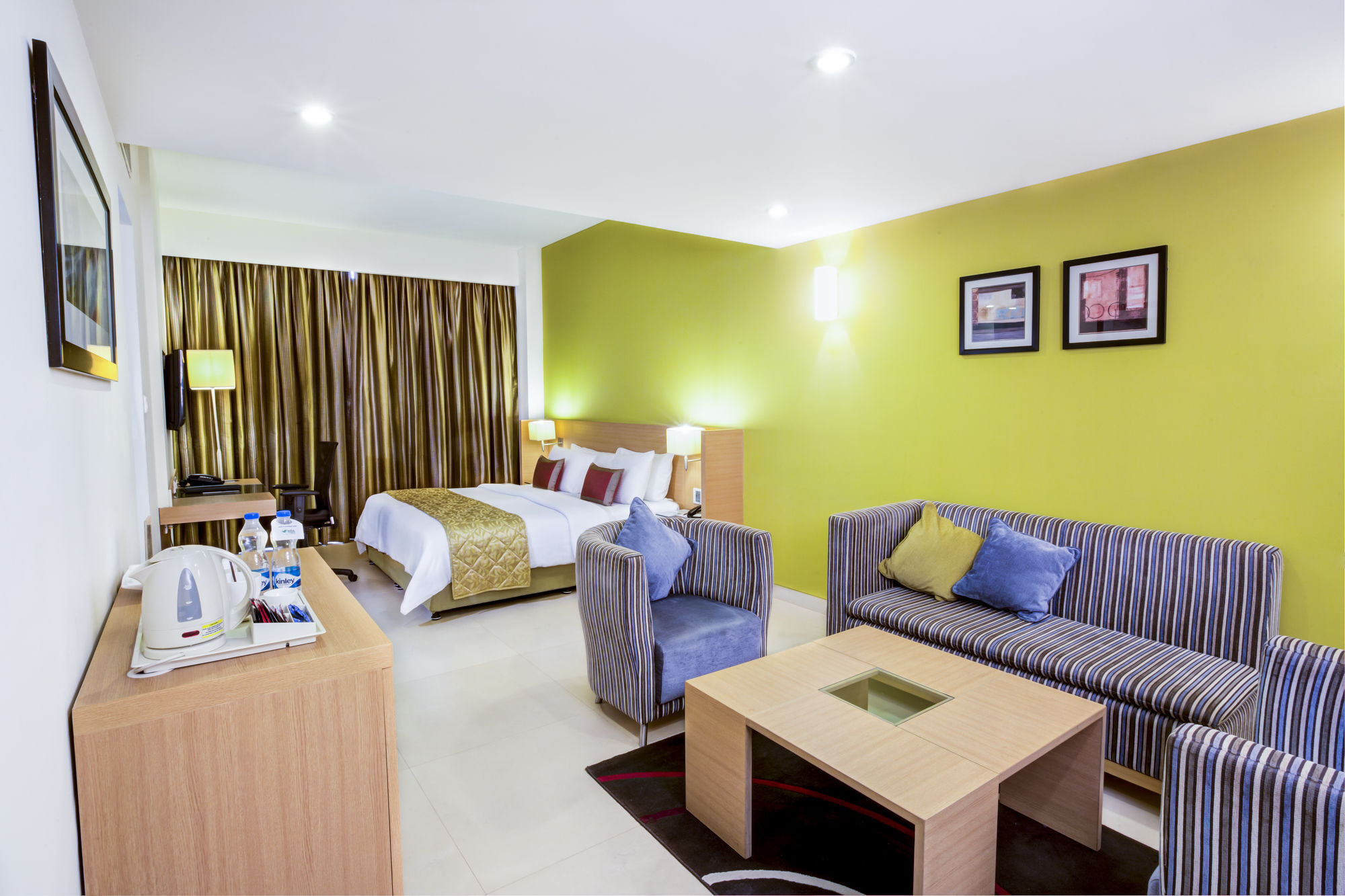 Radha Regent Electronic City Kammasandra Extérieur photo